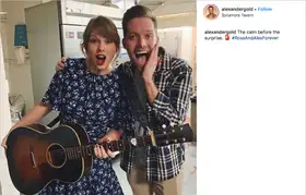 Taylor Swift Surprise Border